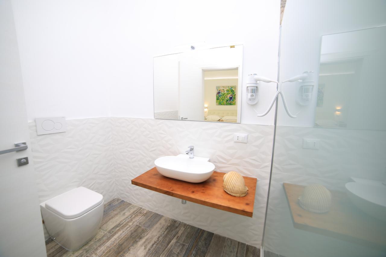 White Aurora Rooms Порто-Чезарео Экстерьер фото