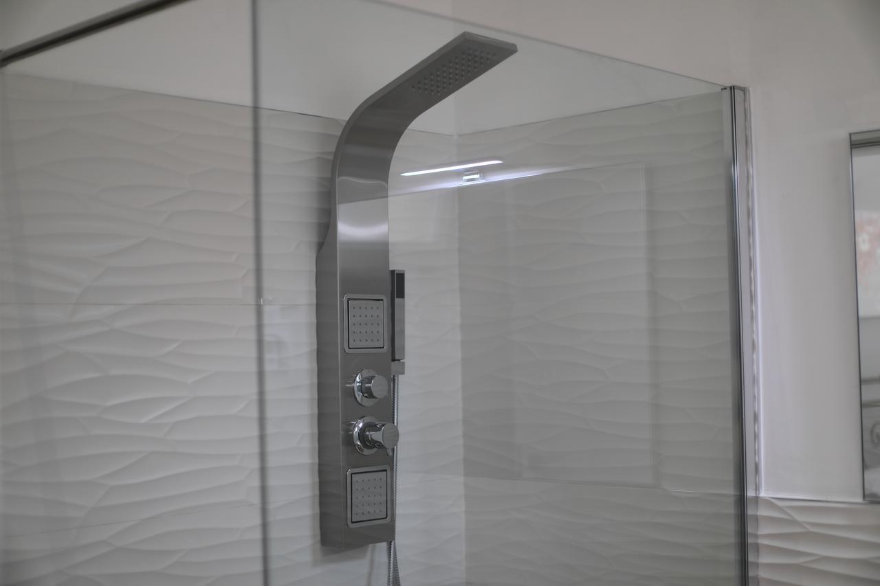 White Aurora Rooms Порто-Чезарео Экстерьер фото