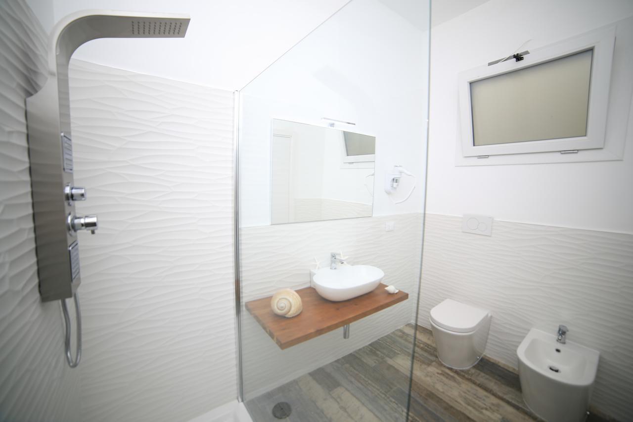 White Aurora Rooms Порто-Чезарео Экстерьер фото
