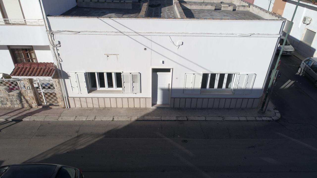 White Aurora Rooms Порто-Чезарео Экстерьер фото