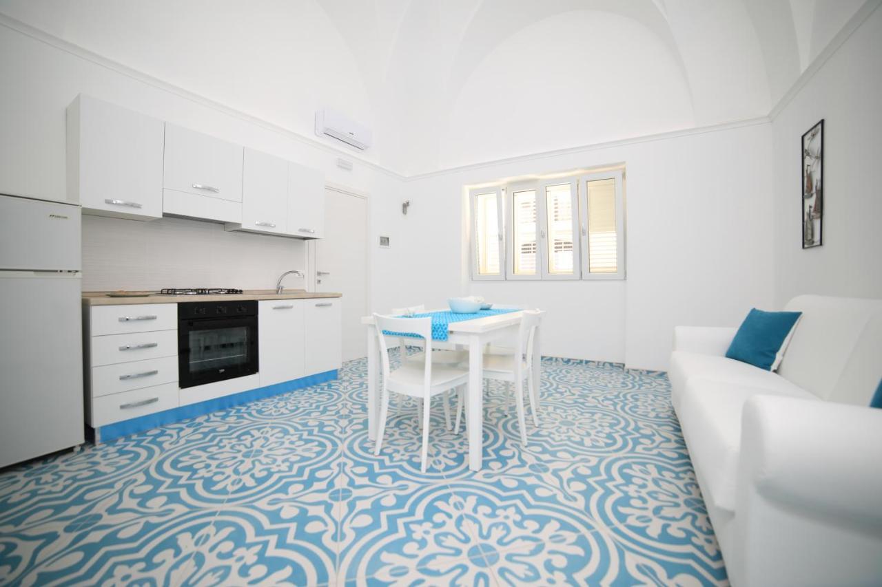 White Aurora Rooms Порто-Чезарео Экстерьер фото